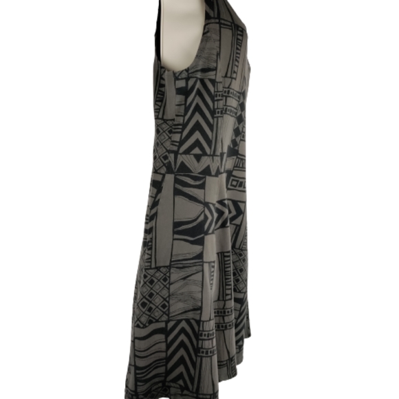Vans women's geometric pattern skater dress size XL black and gray sleeveless - Picture 12 of 13